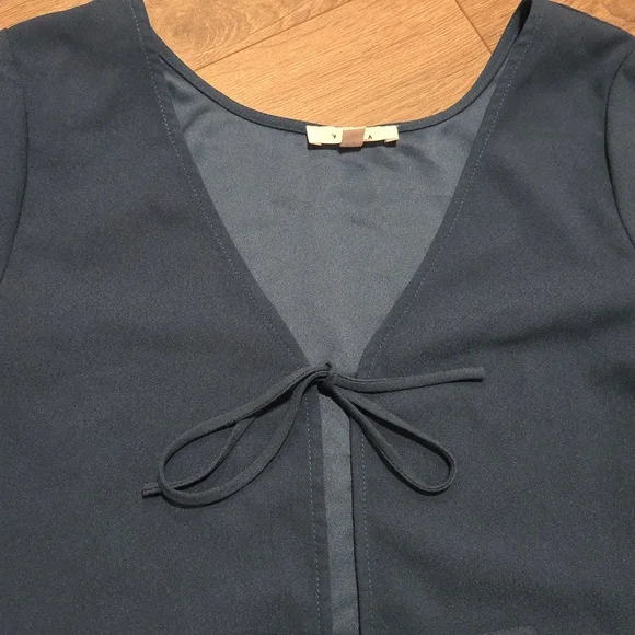 Vetta Getaway Capsule Convertible Tie Top - Picture 3 of 10